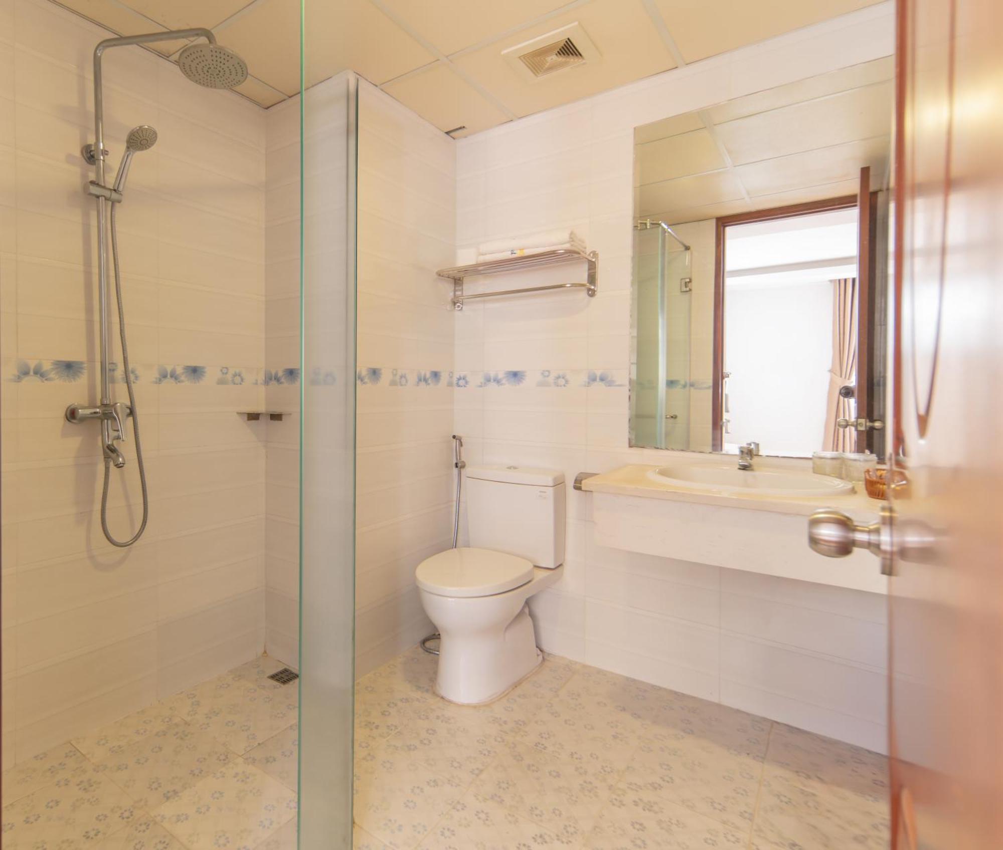 Nang Vang Hotel נה טראנג מראה חיצוני תמונה